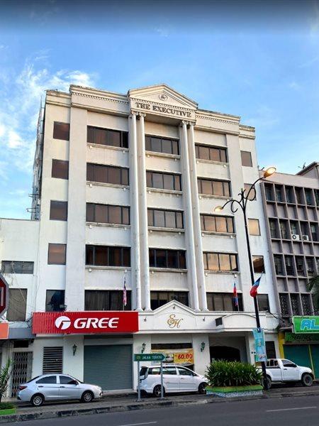 The Executive Hotel Lahad Datu Dış mekan fotoğraf