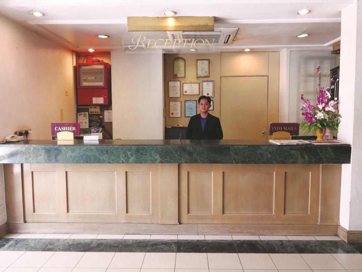 The Executive Hotel Lahad Datu Dış mekan fotoğraf