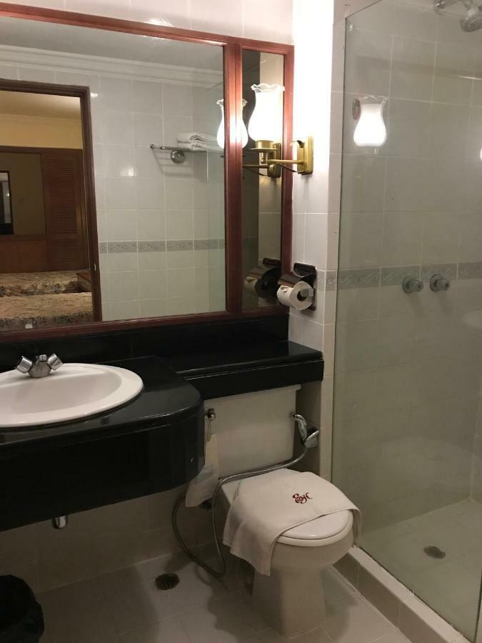 The Executive Hotel Lahad Datu Dış mekan fotoğraf