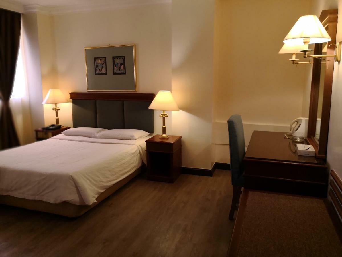 The Executive Hotel Lahad Datu Dış mekan fotoğraf