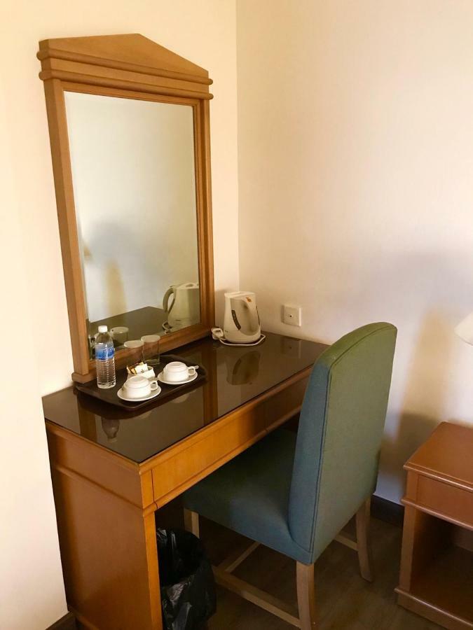 The Executive Hotel Lahad Datu Dış mekan fotoğraf